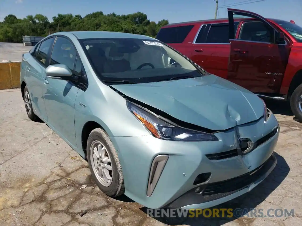 1 Photograph of a damaged car JTDL9RFU5K3001082 TOYOTA PRIUS 2019