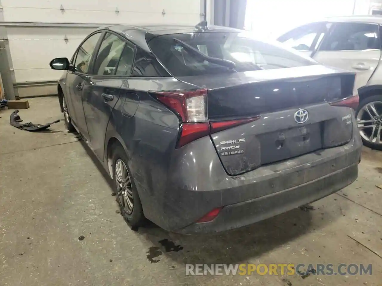 3 Photograph of a damaged car JTDL9RFU5K3004452 TOYOTA PRIUS 2019