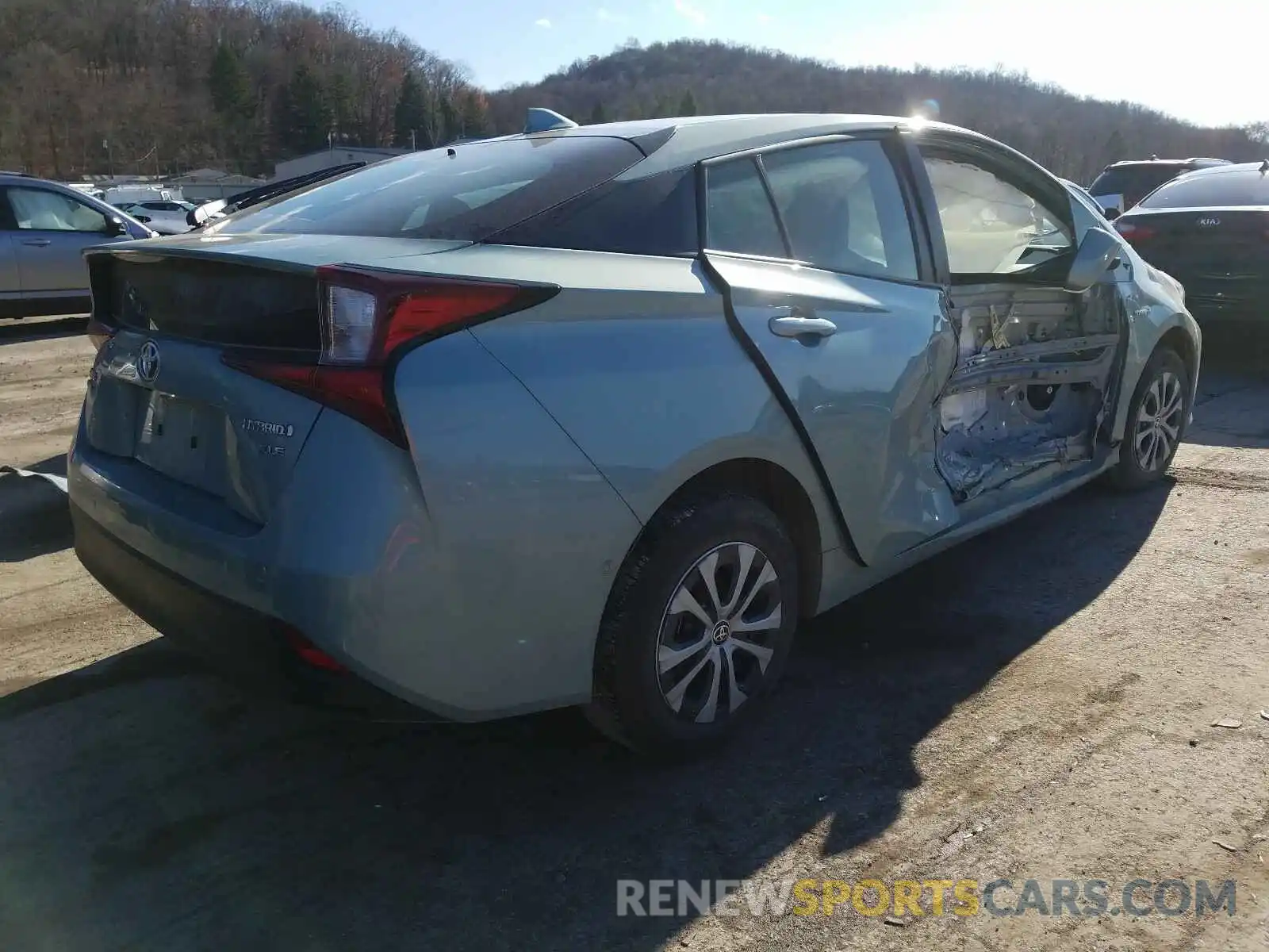 4 Photograph of a damaged car JTDL9RFU5K3004533 TOYOTA PRIUS 2019