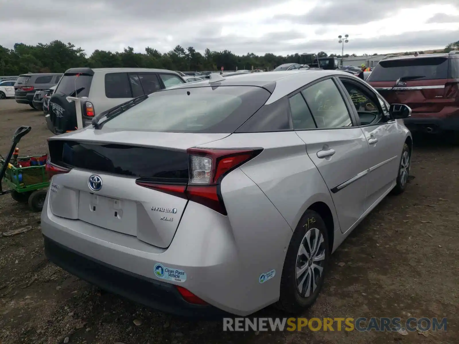 4 Photograph of a damaged car JTDL9RFU5K3008548 TOYOTA PRIUS 2019