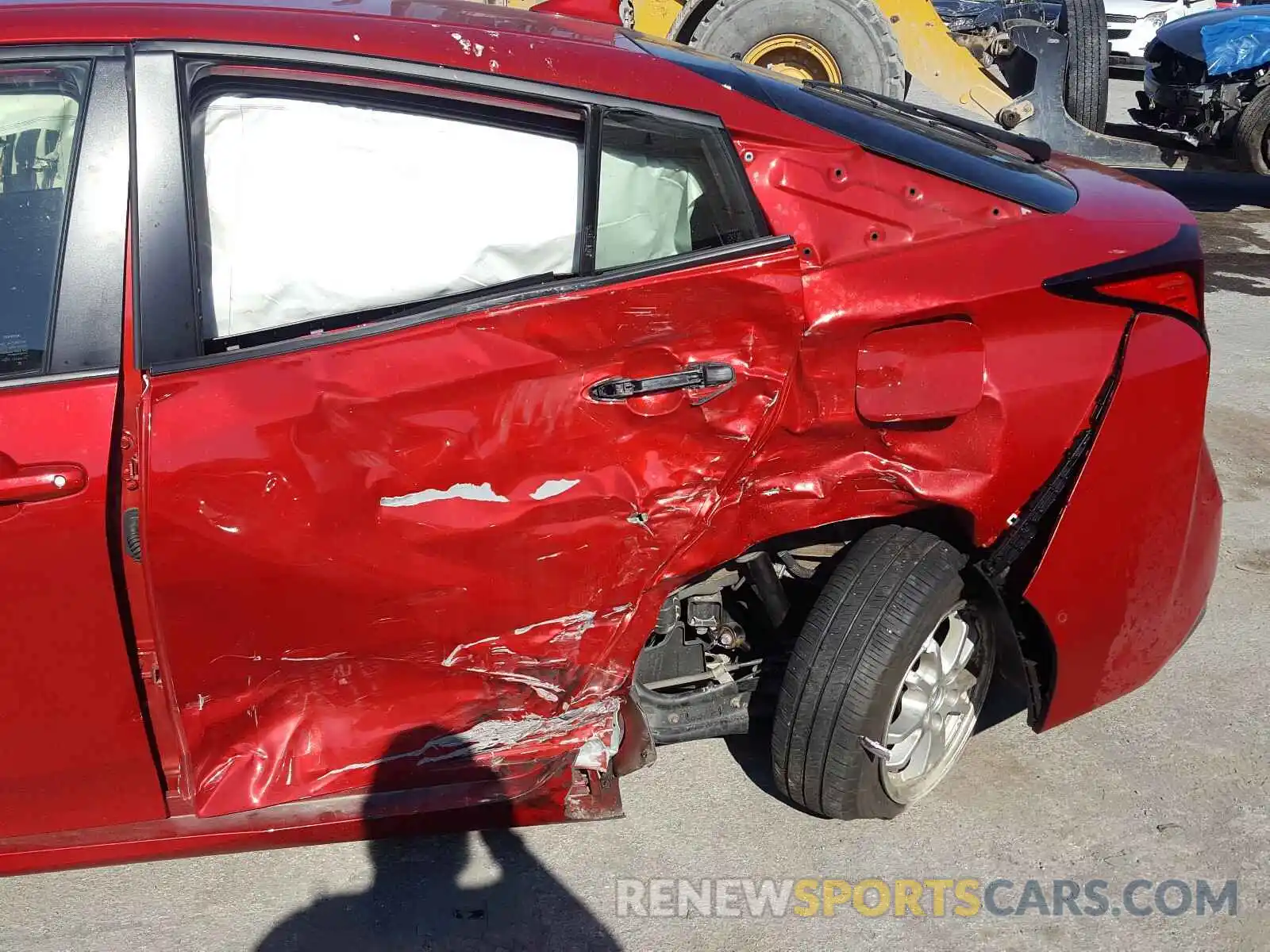 9 Photograph of a damaged car JTDL9RFU6K3002838 TOYOTA PRIUS 2019