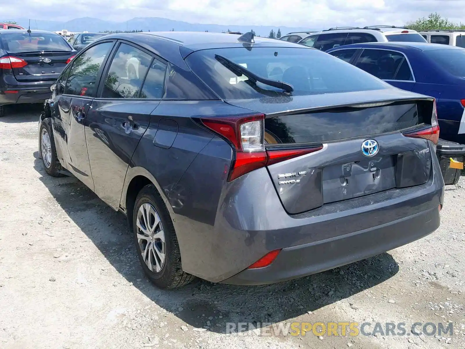 3 Фотография поврежденного автомобиля JTDL9RFU6K3003021 TOYOTA PRIUS 2019