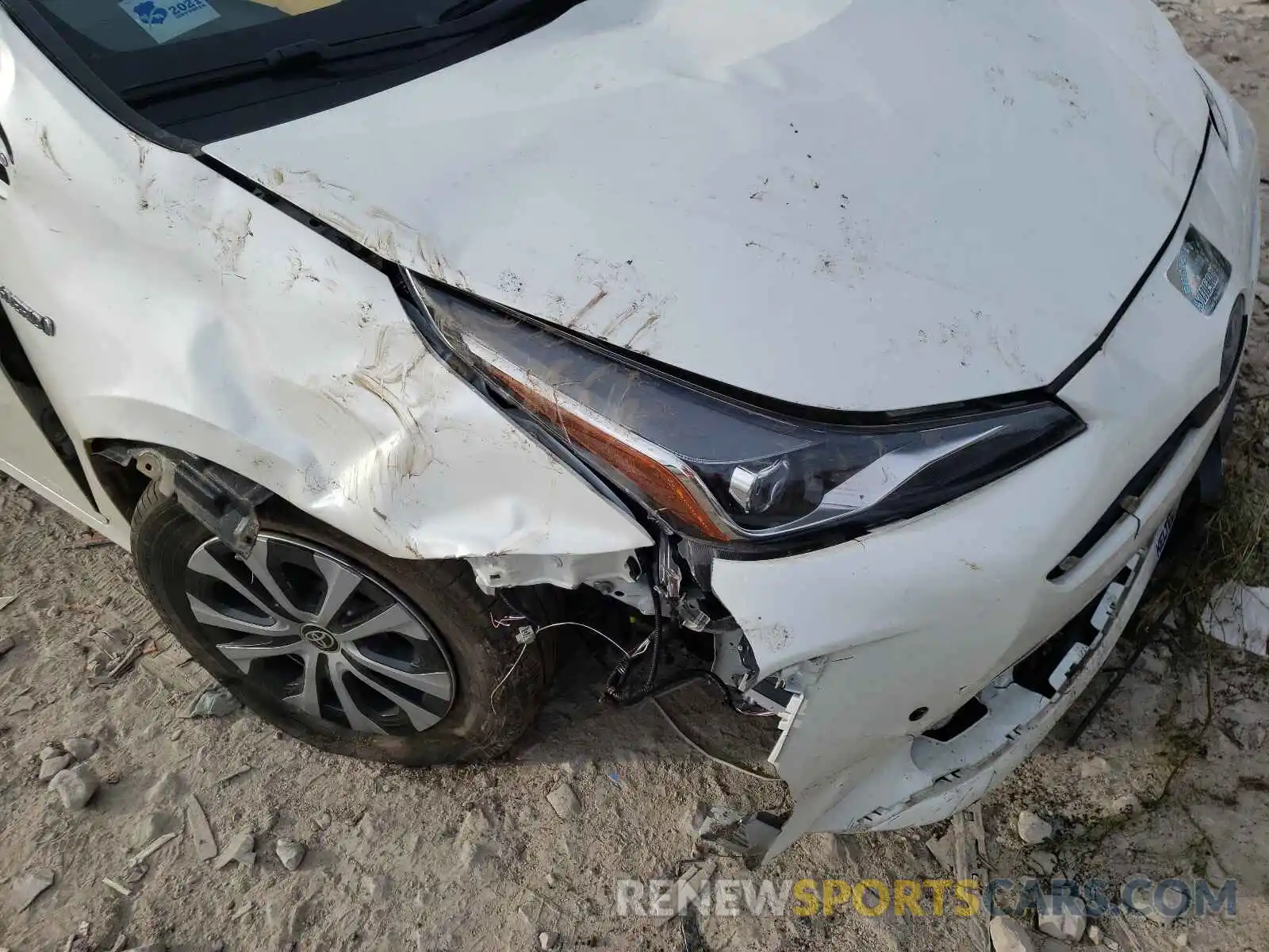 9 Photograph of a damaged car JTDL9RFU6K3006968 TOYOTA PRIUS 2019