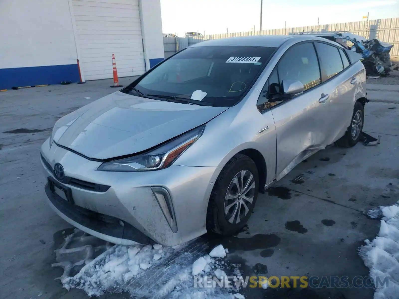 2 Фотография поврежденного автомобиля JTDL9RFU7K3001486 TOYOTA PRIUS 2019