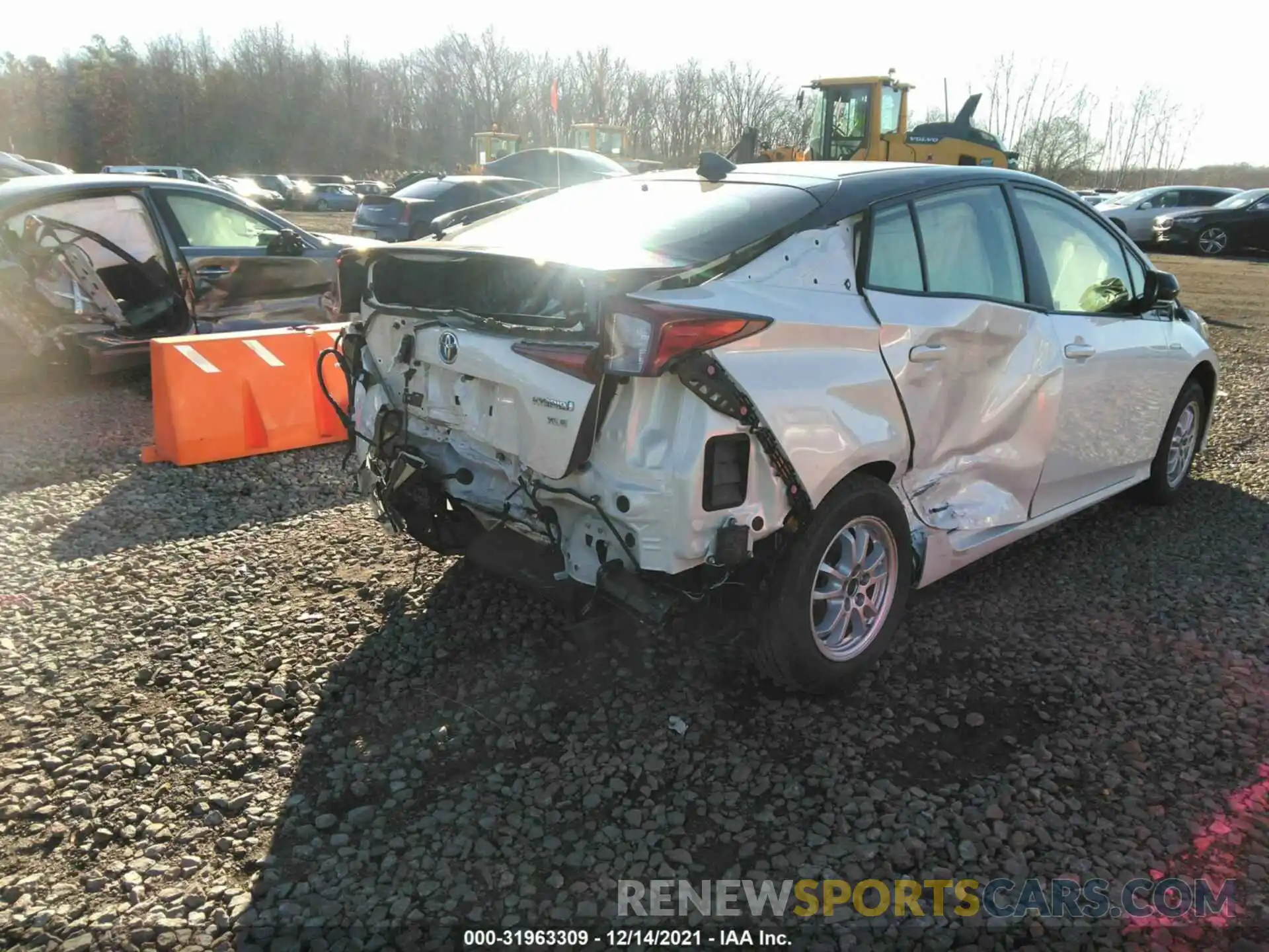 6 Photograph of a damaged car JTDL9RFU7K3005084 TOYOTA PRIUS 2019