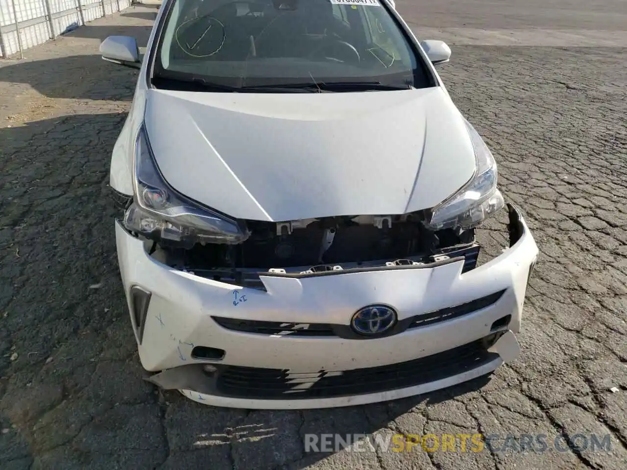 9 Фотография поврежденного автомобиля JTDL9RFU7K3006395 TOYOTA PRIUS 2019