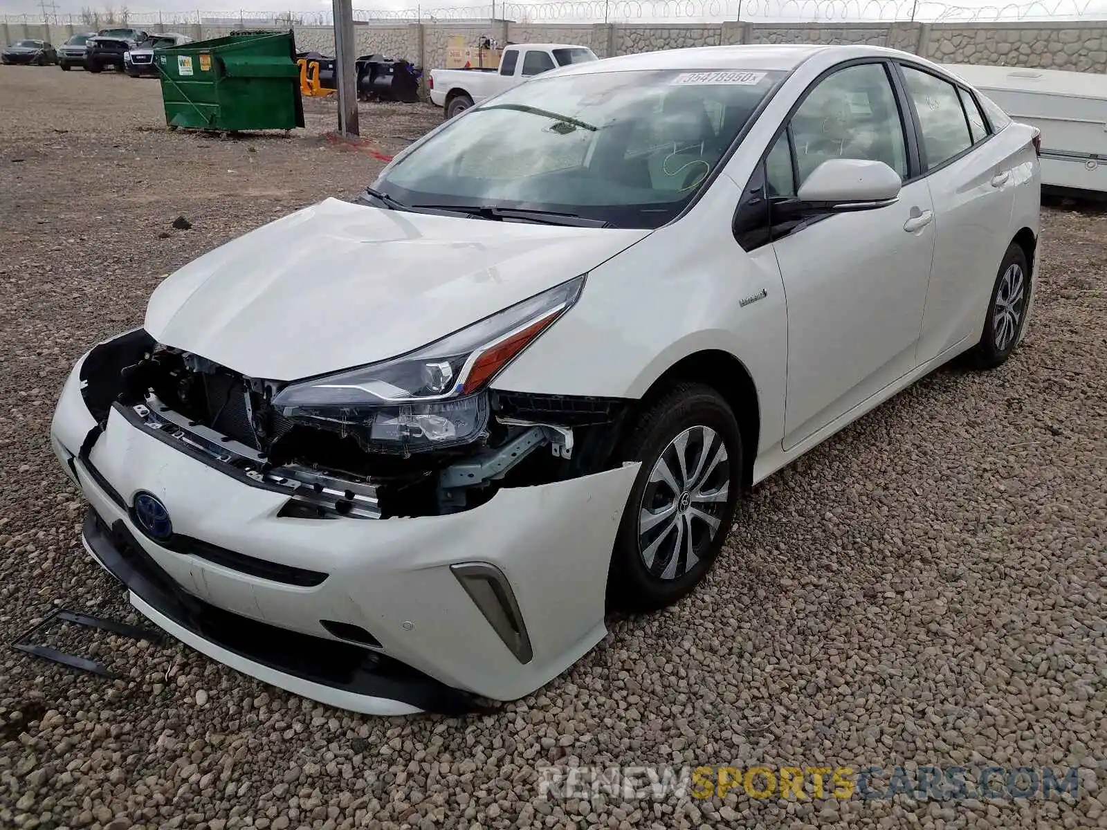 2 Фотография поврежденного автомобиля JTDL9RFU7K3009653 TOYOTA PRIUS 2019