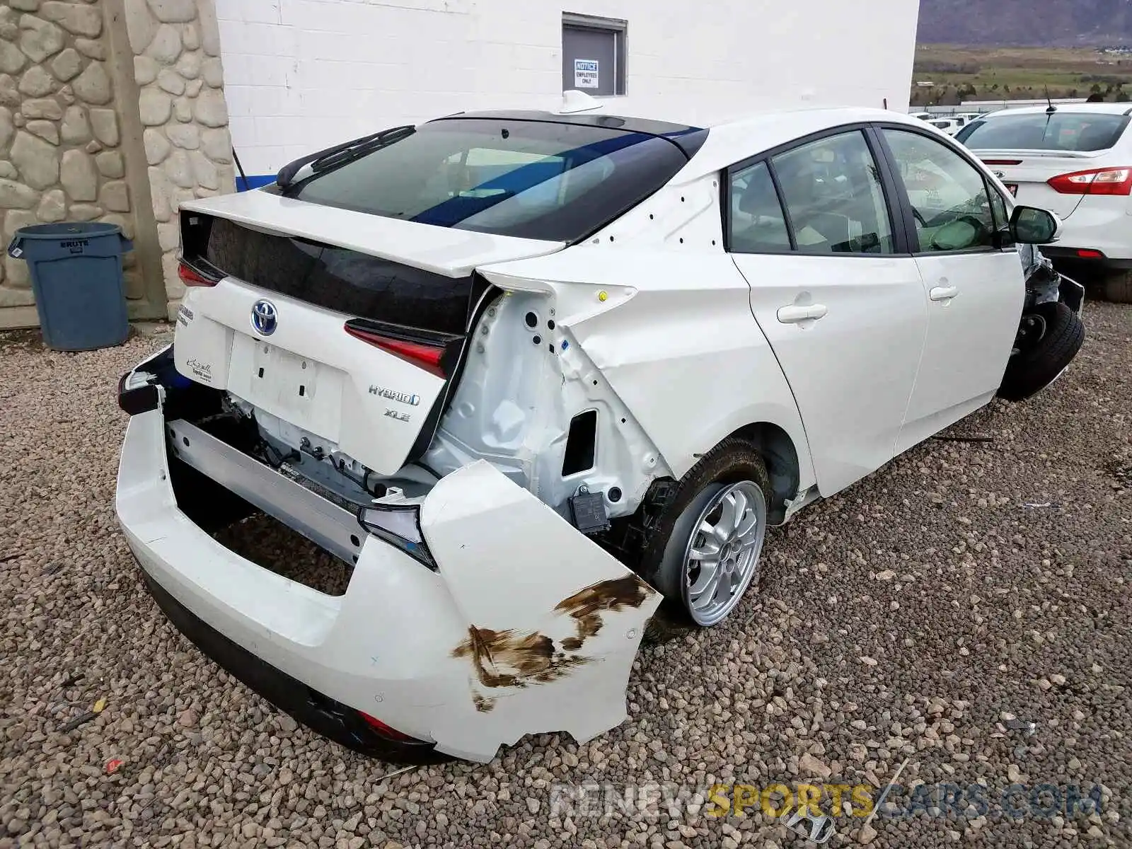 4 Photograph of a damaged car JTDL9RFU7K3009653 TOYOTA PRIUS 2019