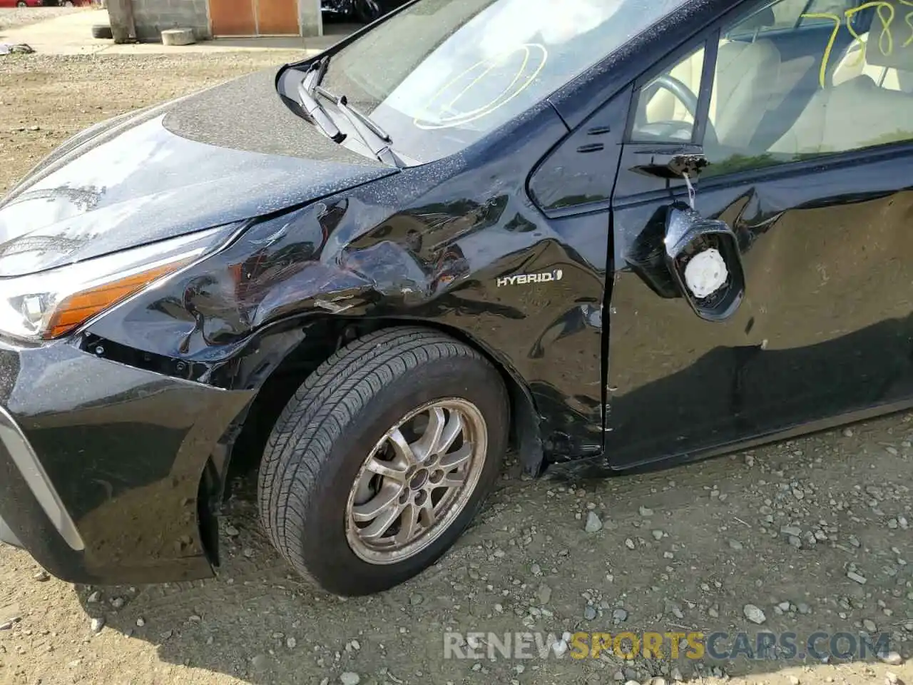 10 Photograph of a damaged car JTDL9RFU7K3009958 TOYOTA PRIUS 2019