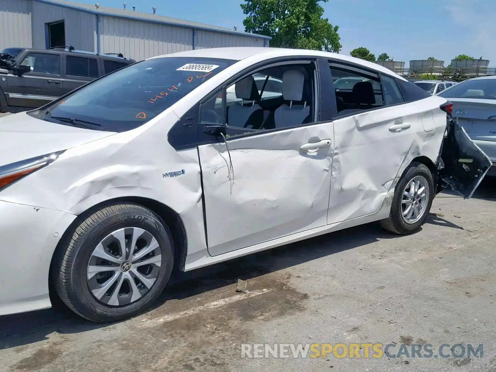 9 Photograph of a damaged car JTDL9RFU8K3001948 TOYOTA PRIUS 2019