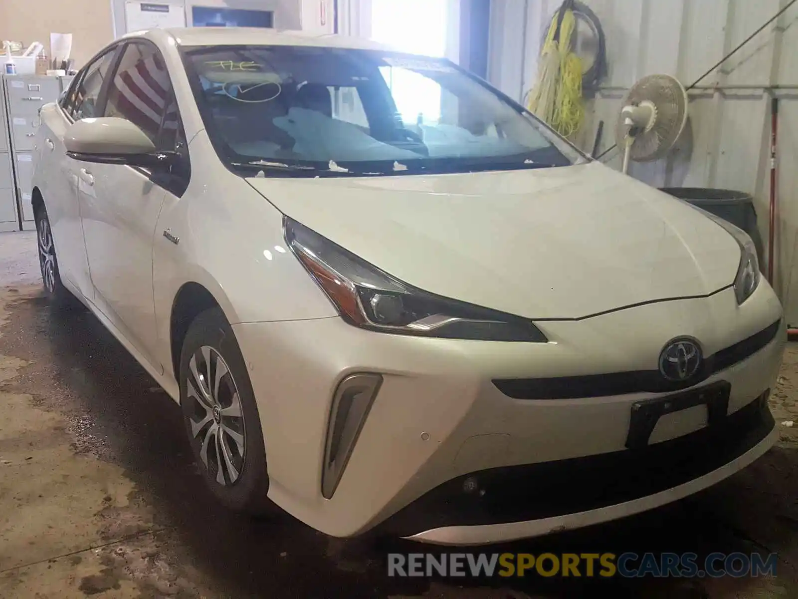 1 Photograph of a damaged car JTDL9RFU8K3003683 TOYOTA PRIUS 2019