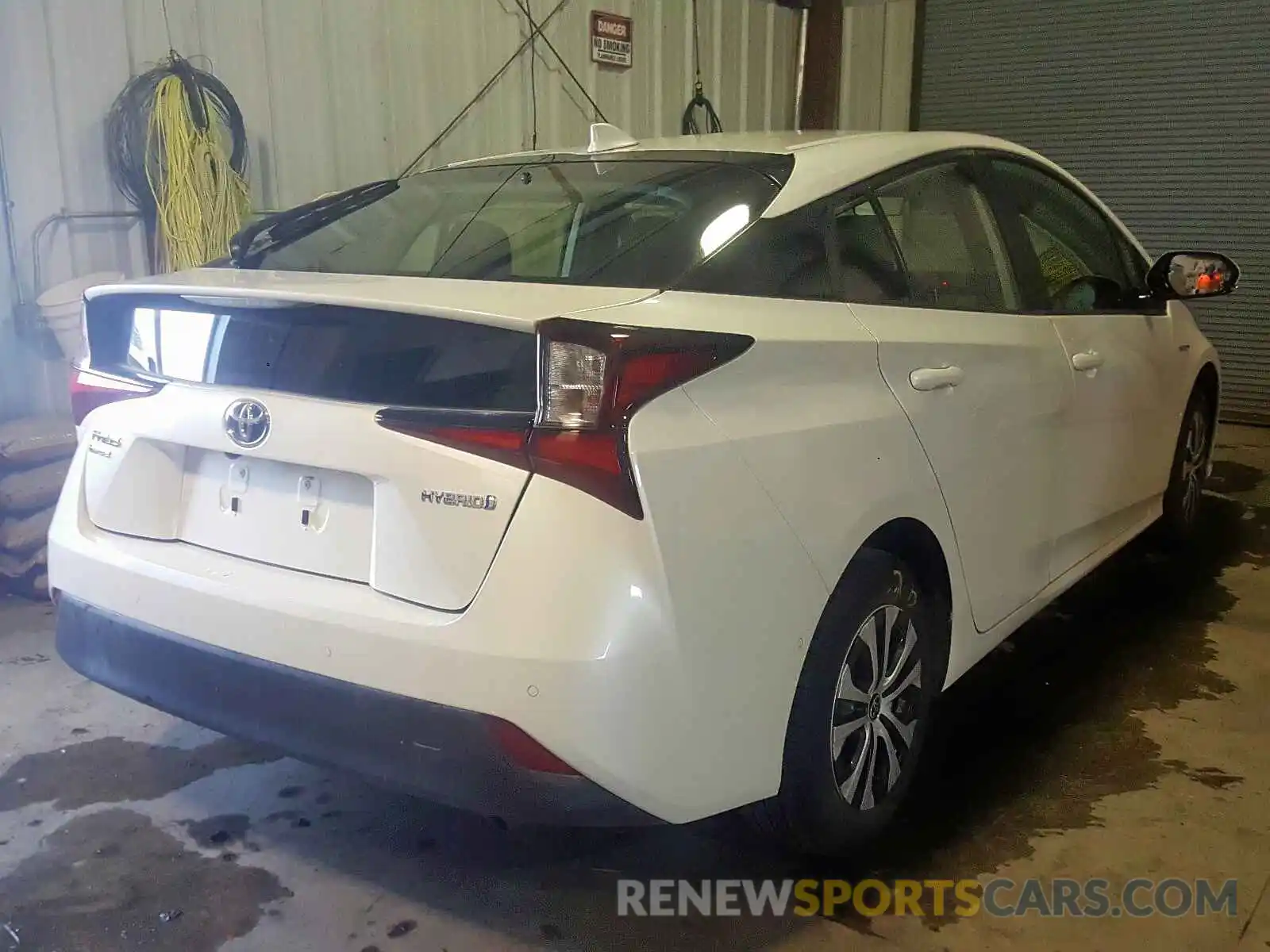 4 Photograph of a damaged car JTDL9RFU8K3003683 TOYOTA PRIUS 2019