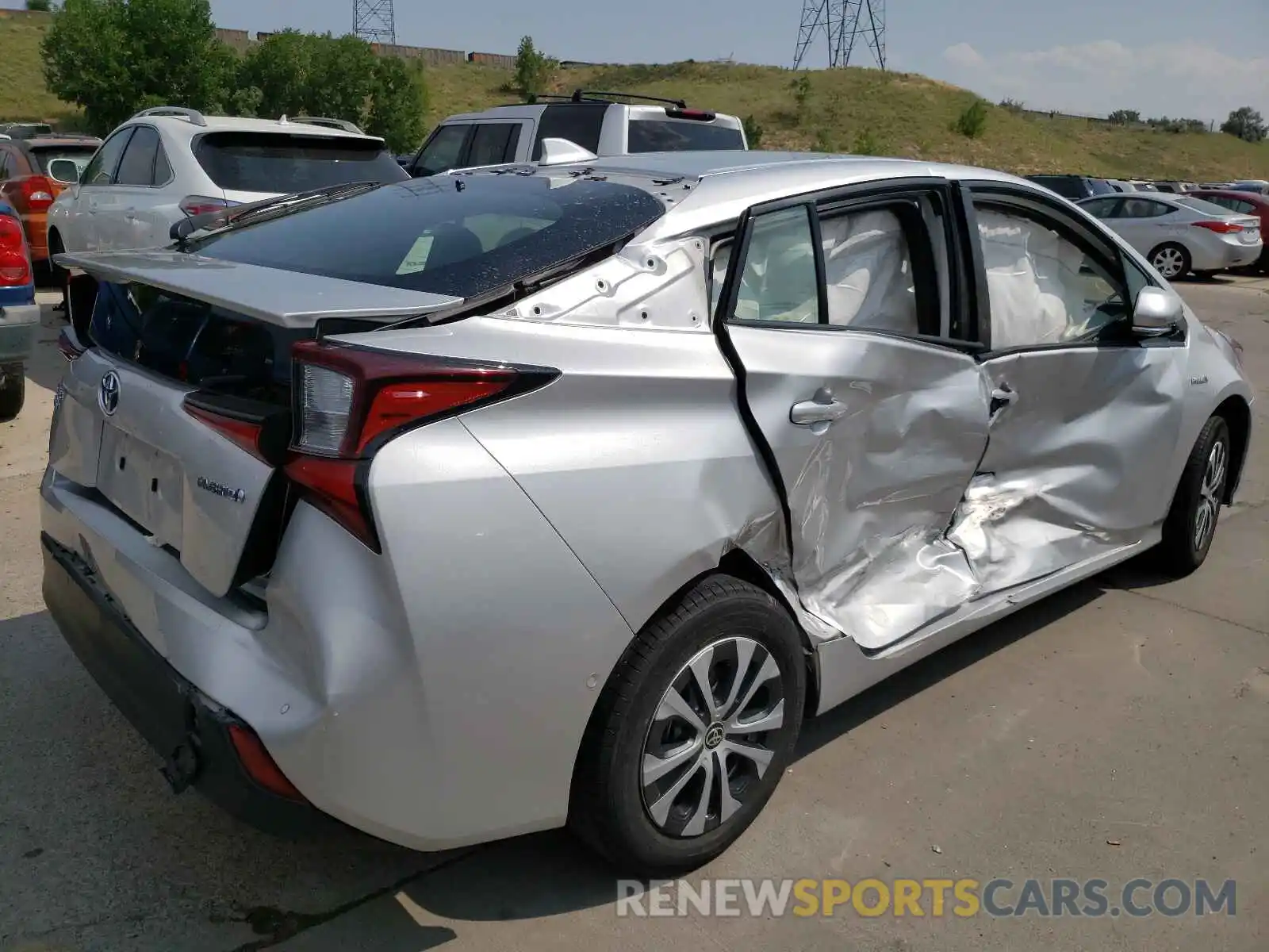 4 Photograph of a damaged car JTDL9RFU8K3007748 TOYOTA PRIUS 2019