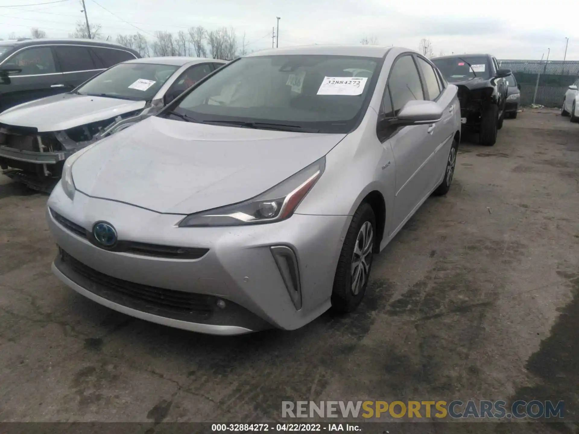 2 Фотография поврежденного автомобиля JTDL9RFU8K3012335 TOYOTA PRIUS 2019