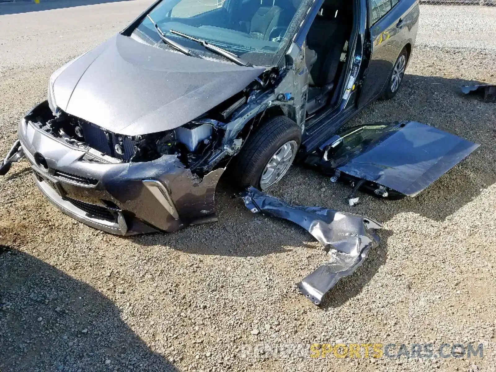 9 Photograph of a damaged car JTDL9RFU9K3002896 TOYOTA PRIUS 2019