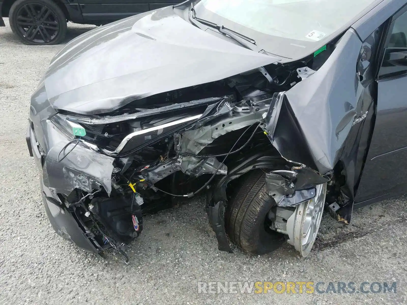 9 Photograph of a damaged car JTDL9RFU9K3006902 TOYOTA PRIUS 2019