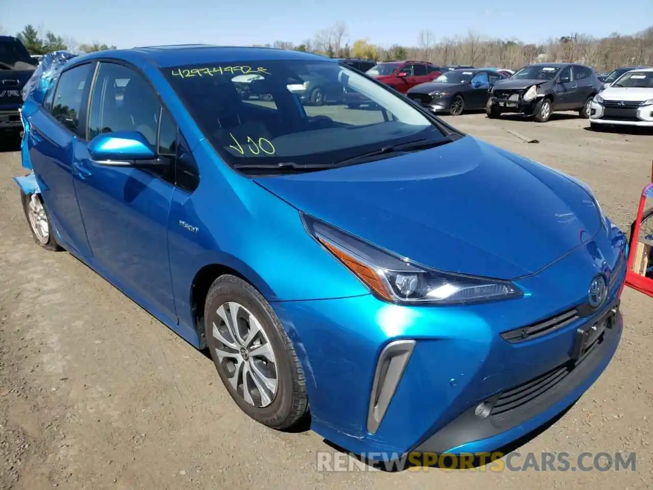 1 Фотография поврежденного автомобиля JTDL9RFU9K3008715 TOYOTA PRIUS 2019