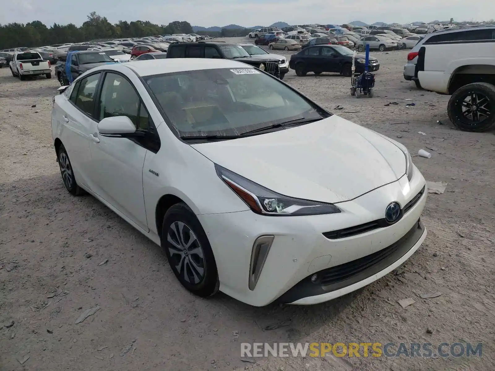 1 Фотография поврежденного автомобиля JTDL9RFUXK3007816 TOYOTA PRIUS 2019