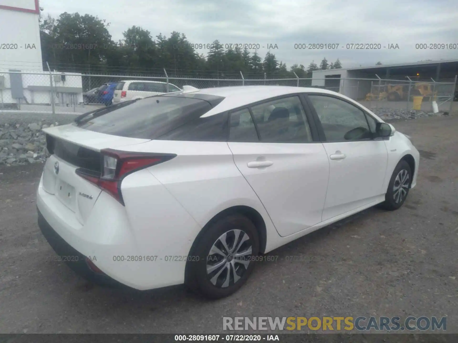 4 Photograph of a damaged car JTDL9RFUXK3011753 TOYOTA PRIUS 2019