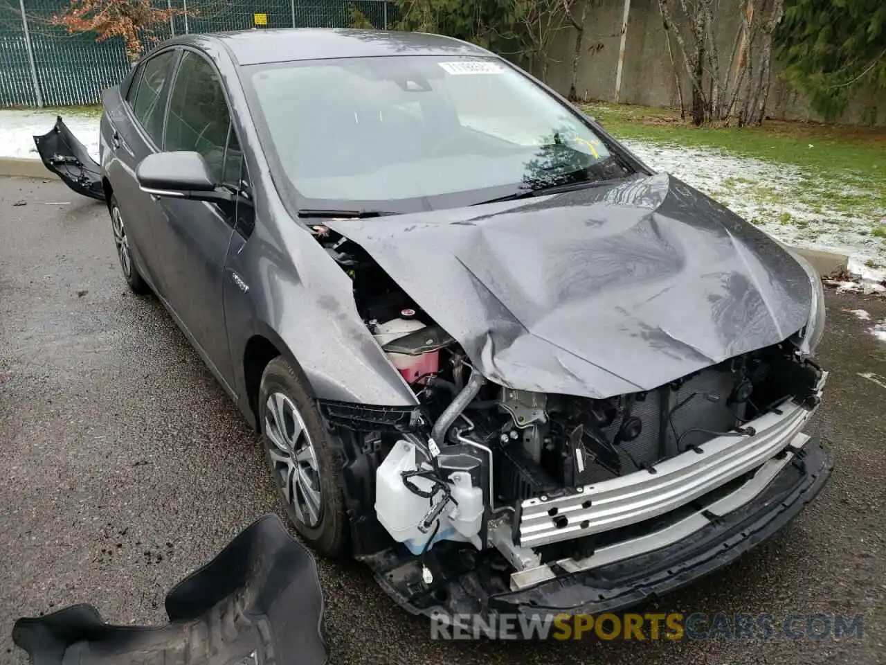 1 Photograph of a damaged car JTDL9RFUXK3011834 TOYOTA PRIUS 2019