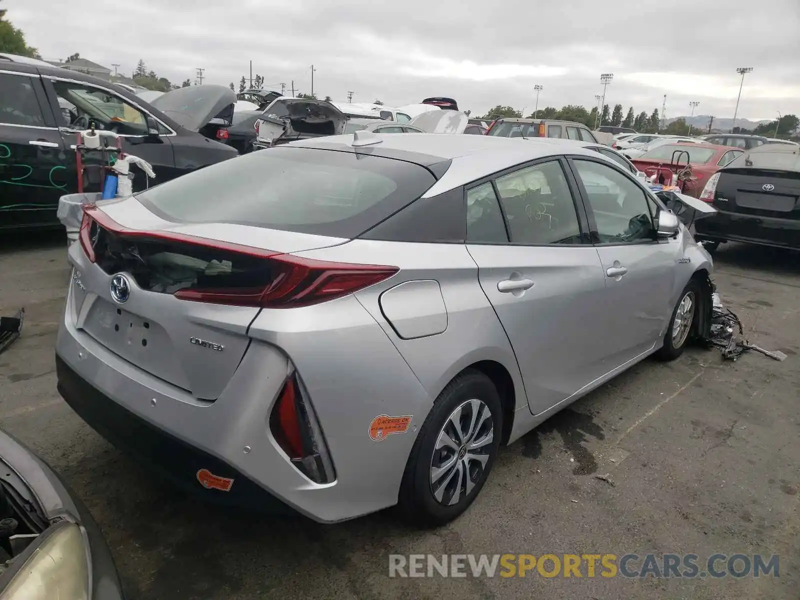 4 Photograph of a damaged car JTDKARFP0L3138042 TOYOTA PRIUS 2020