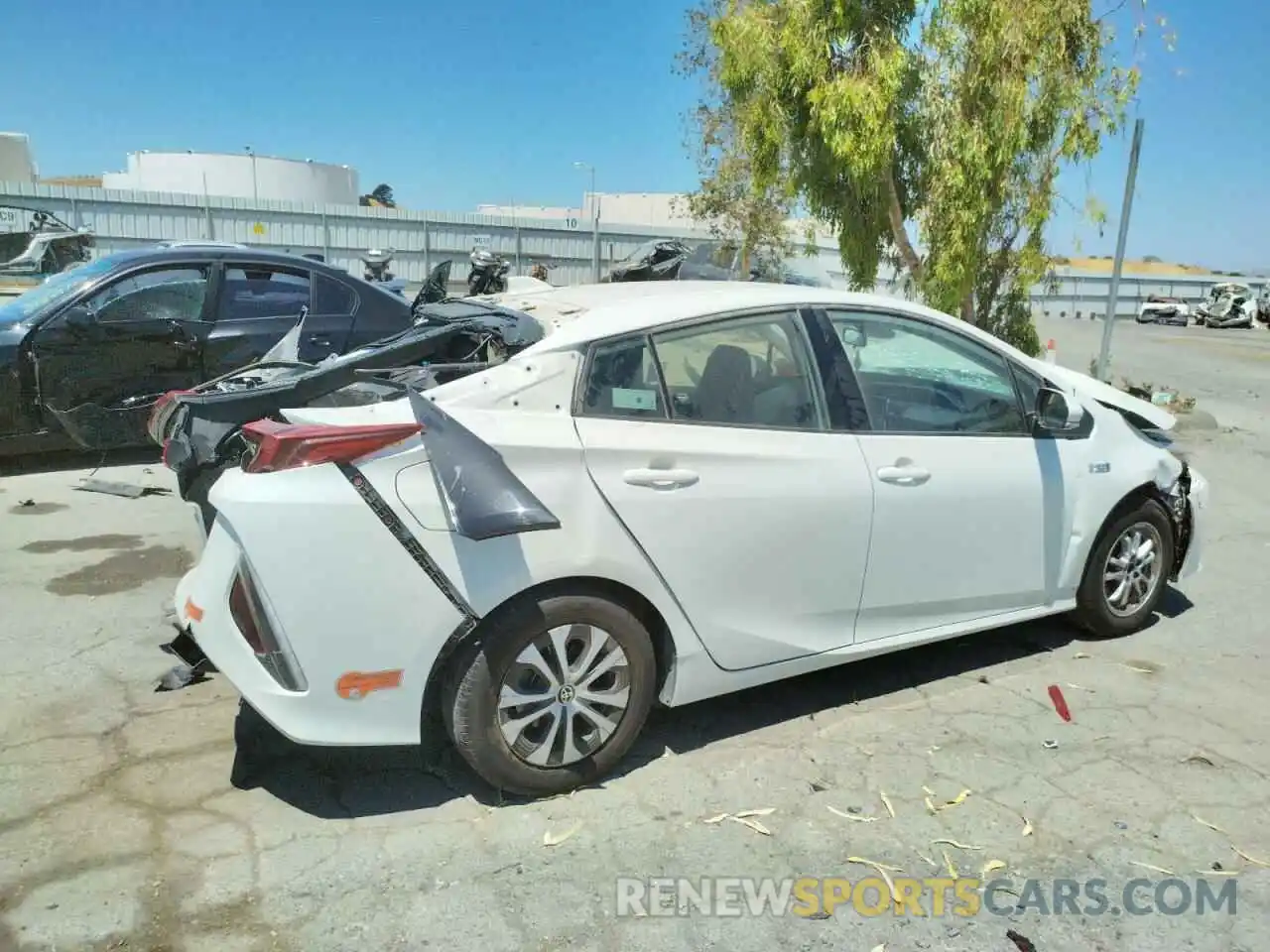 4 Photograph of a damaged car JTDKARFP0L3149588 TOYOTA PRIUS 2020