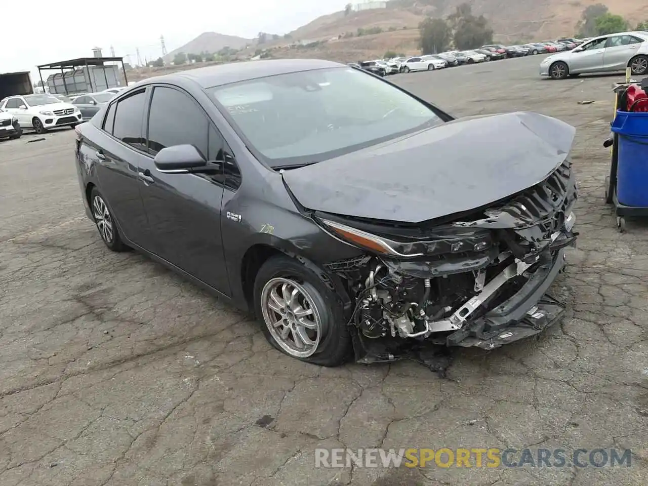 1 Photograph of a damaged car JTDKARFP3L3142795 TOYOTA PRIUS 2020