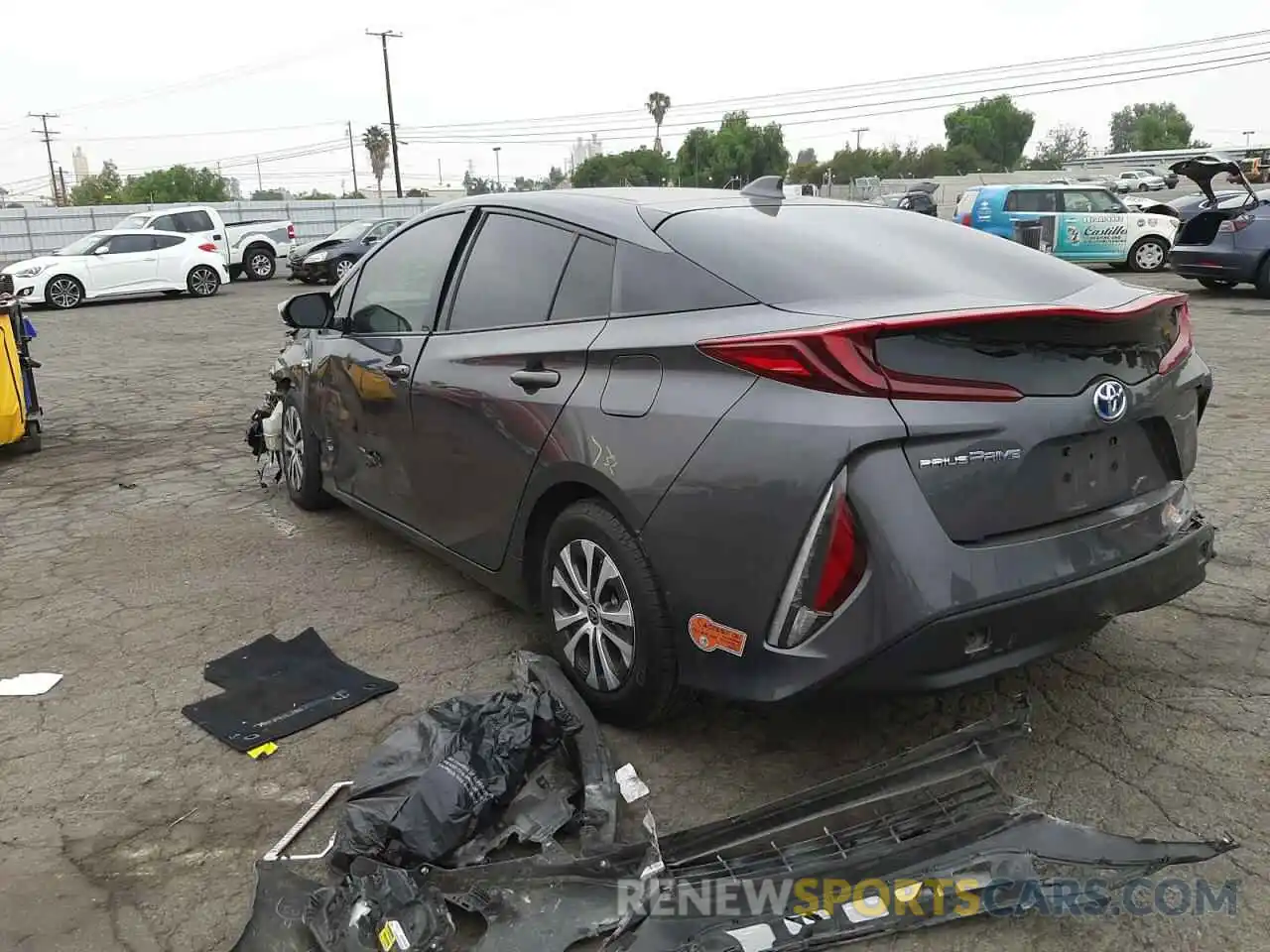 3 Фотография поврежденного автомобиля JTDKARFP3L3142795 TOYOTA PRIUS 2020