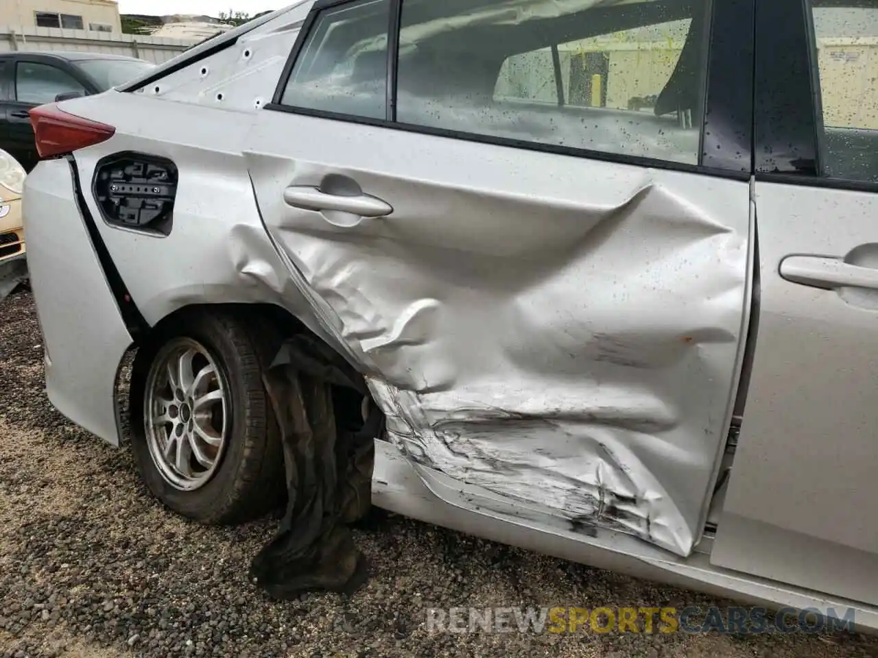 9 Photograph of a damaged car JTDKARFP5L3140966 TOYOTA PRIUS 2020