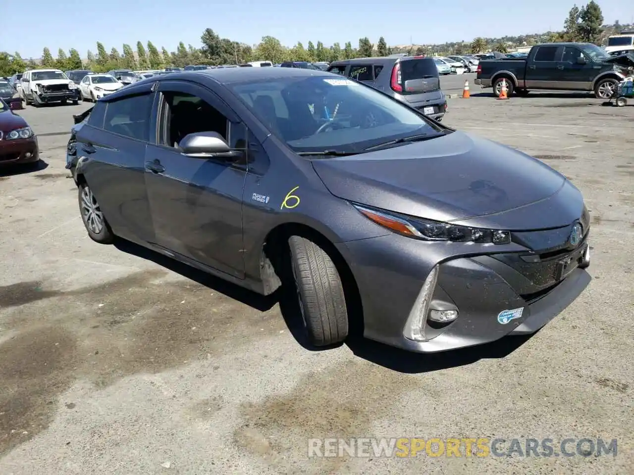 1 Photograph of a damaged car JTDKARFP7L3152682 TOYOTA PRIUS 2020