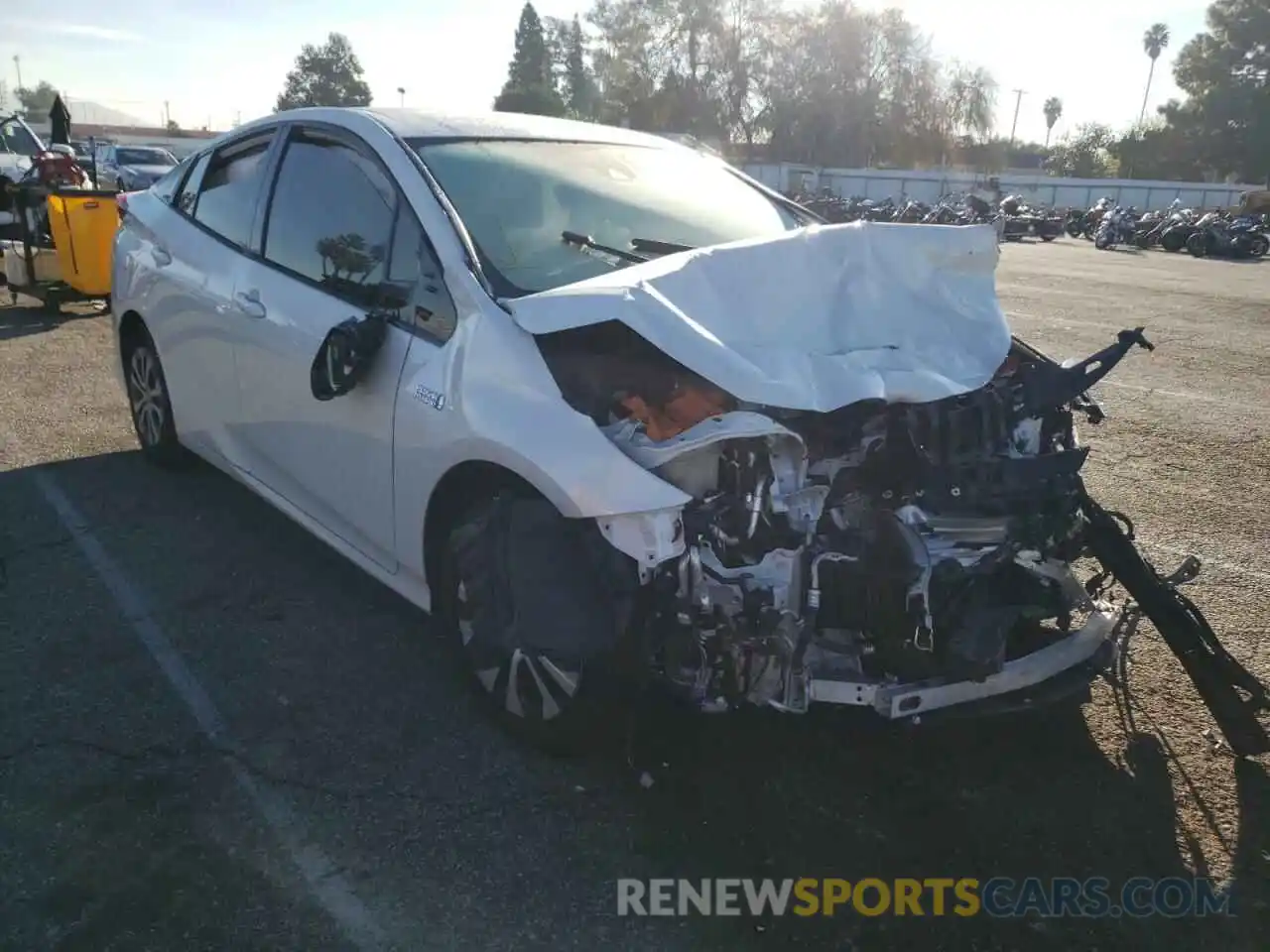 1 Photograph of a damaged car JTDKARFPXL3127727 TOYOTA PRIUS 2020