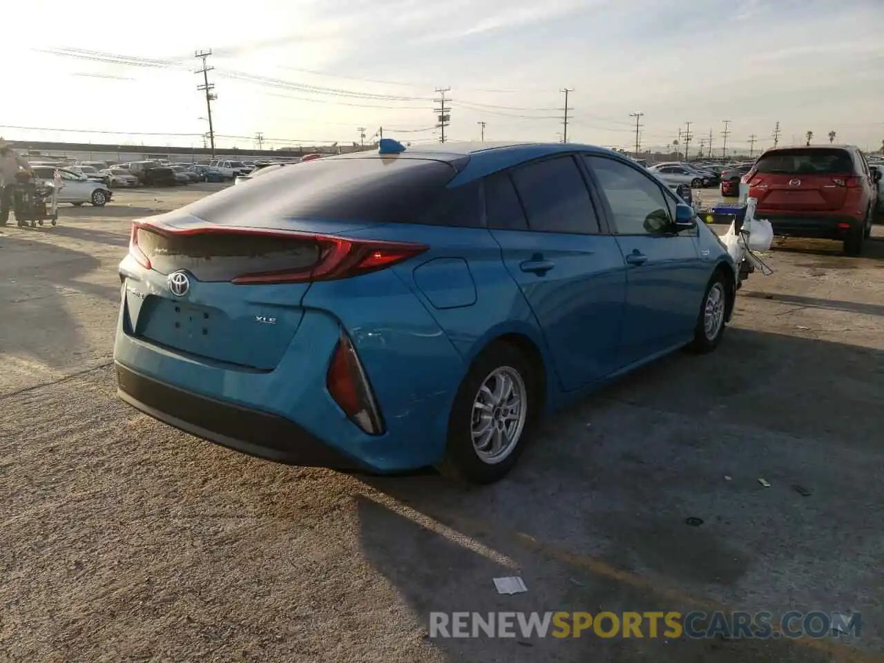 4 Photograph of a damaged car JTDKARFPXL3135567 TOYOTA PRIUS 2020