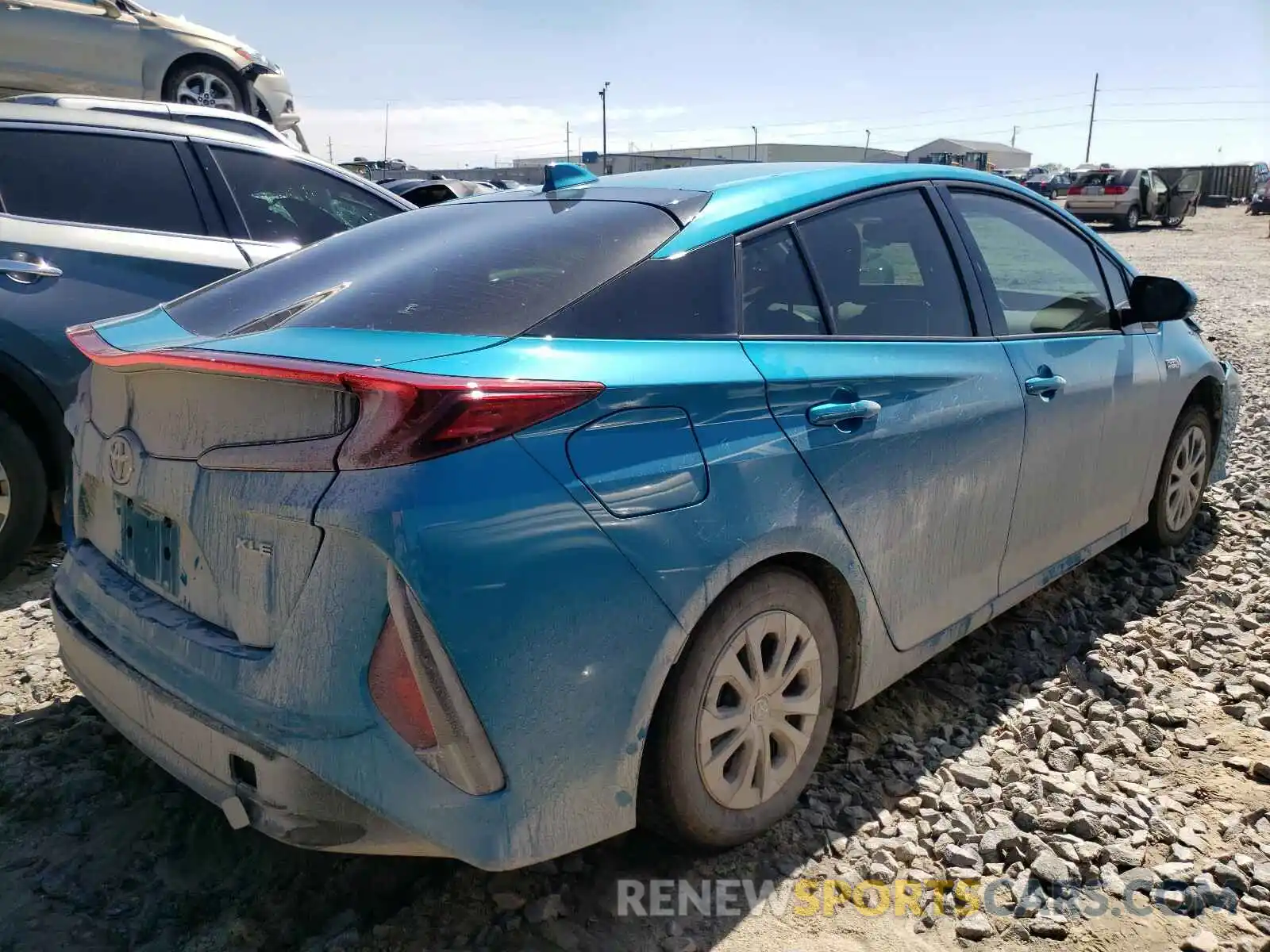 4 Фотография поврежденного автомобиля JTDKARFPXL3135987 TOYOTA PRIUS 2020