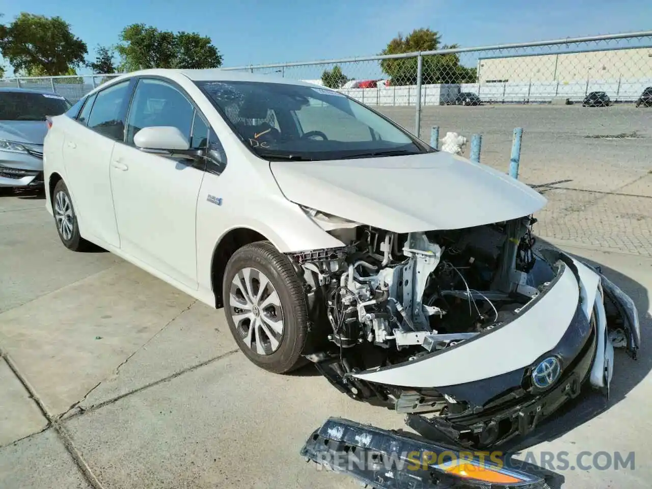 1 Photograph of a damaged car JTDKARFPXL3136542 TOYOTA PRIUS 2020