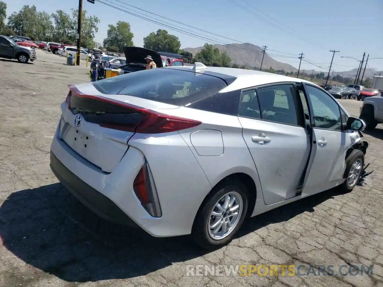 4 Photograph of a damaged car JTDKARFPXL3147024 TOYOTA PRIUS 2020