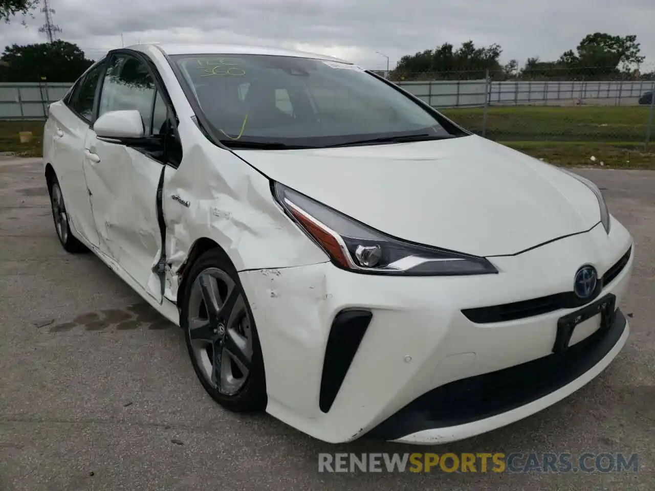 1 Photograph of a damaged car JTDKARFU0L3104379 TOYOTA PRIUS 2020