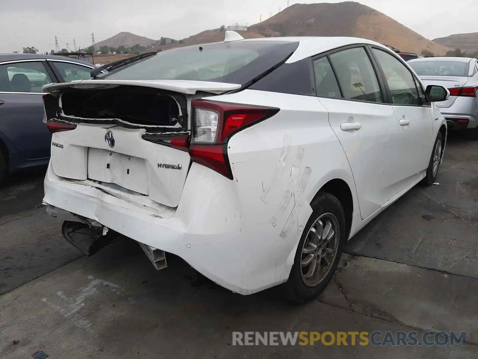 4 Photograph of a damaged car JTDKARFU0L3110098 TOYOTA PRIUS 2020