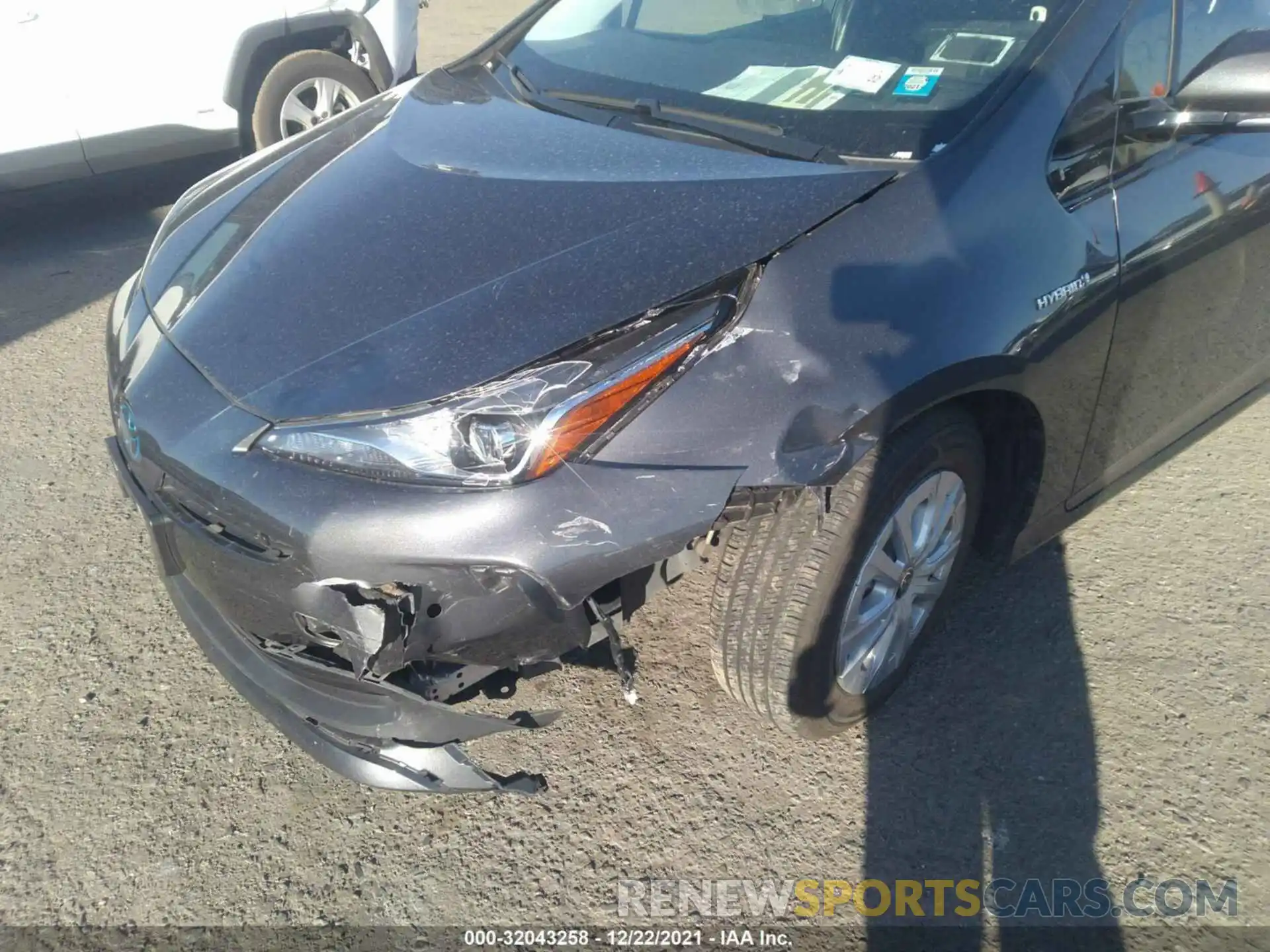 6 Photograph of a damaged car JTDKARFU0L3111235 TOYOTA PRIUS 2020