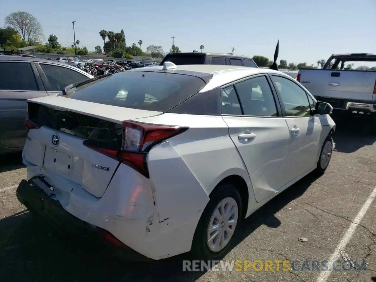 4 Photograph of a damaged car JTDKARFU0L3111624 TOYOTA PRIUS 2020