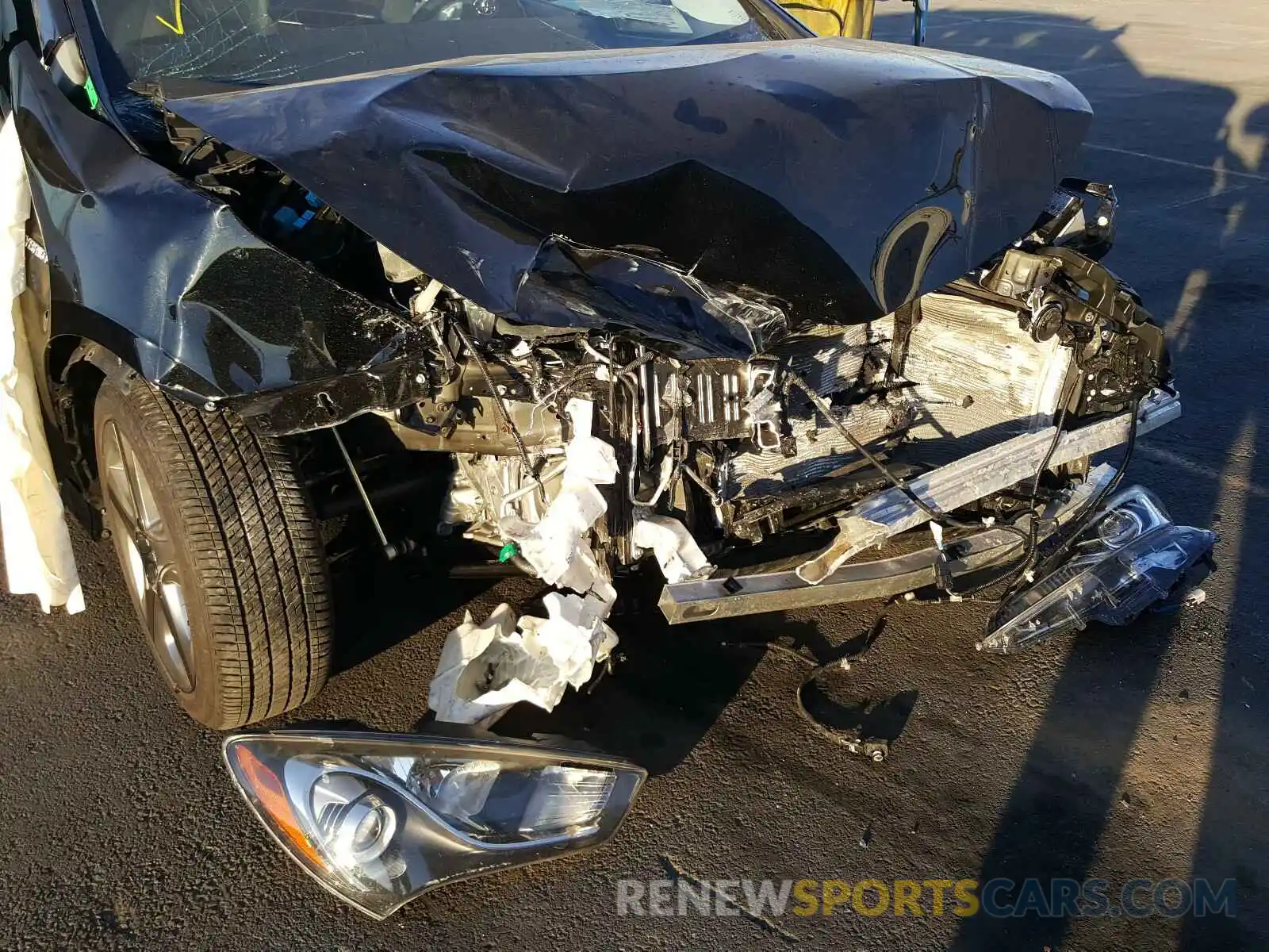 9 Photograph of a damaged car JTDKARFU0L3114233 TOYOTA PRIUS 2020