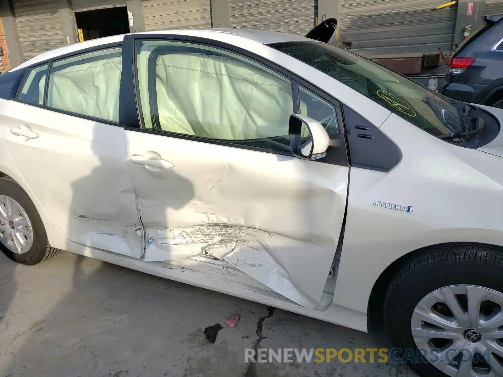 9 Photograph of a damaged car JTDKARFU1L3112197 TOYOTA PRIUS 2020