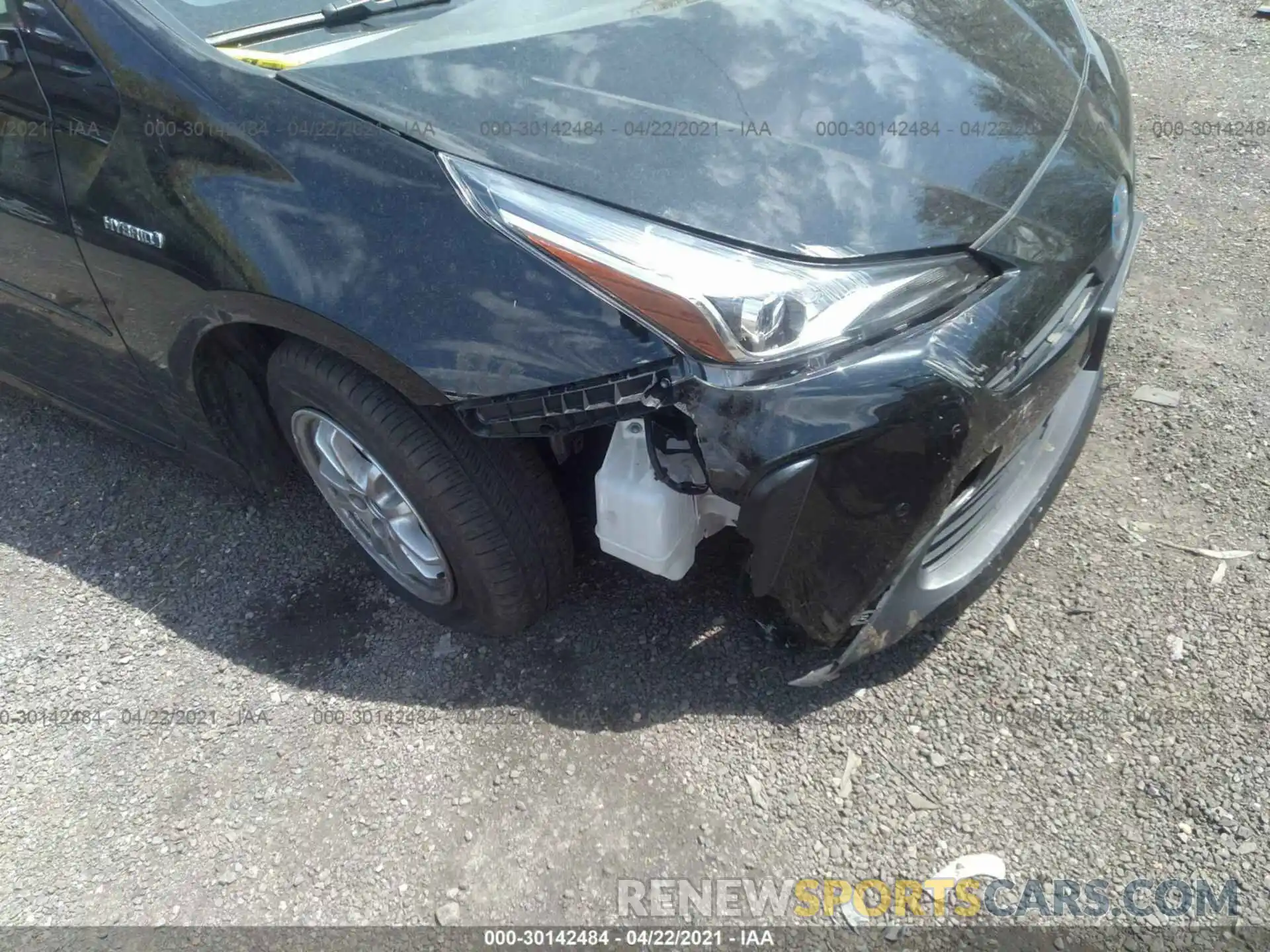 6 Photograph of a damaged car JTDKARFU2L3105551 TOYOTA PRIUS 2020