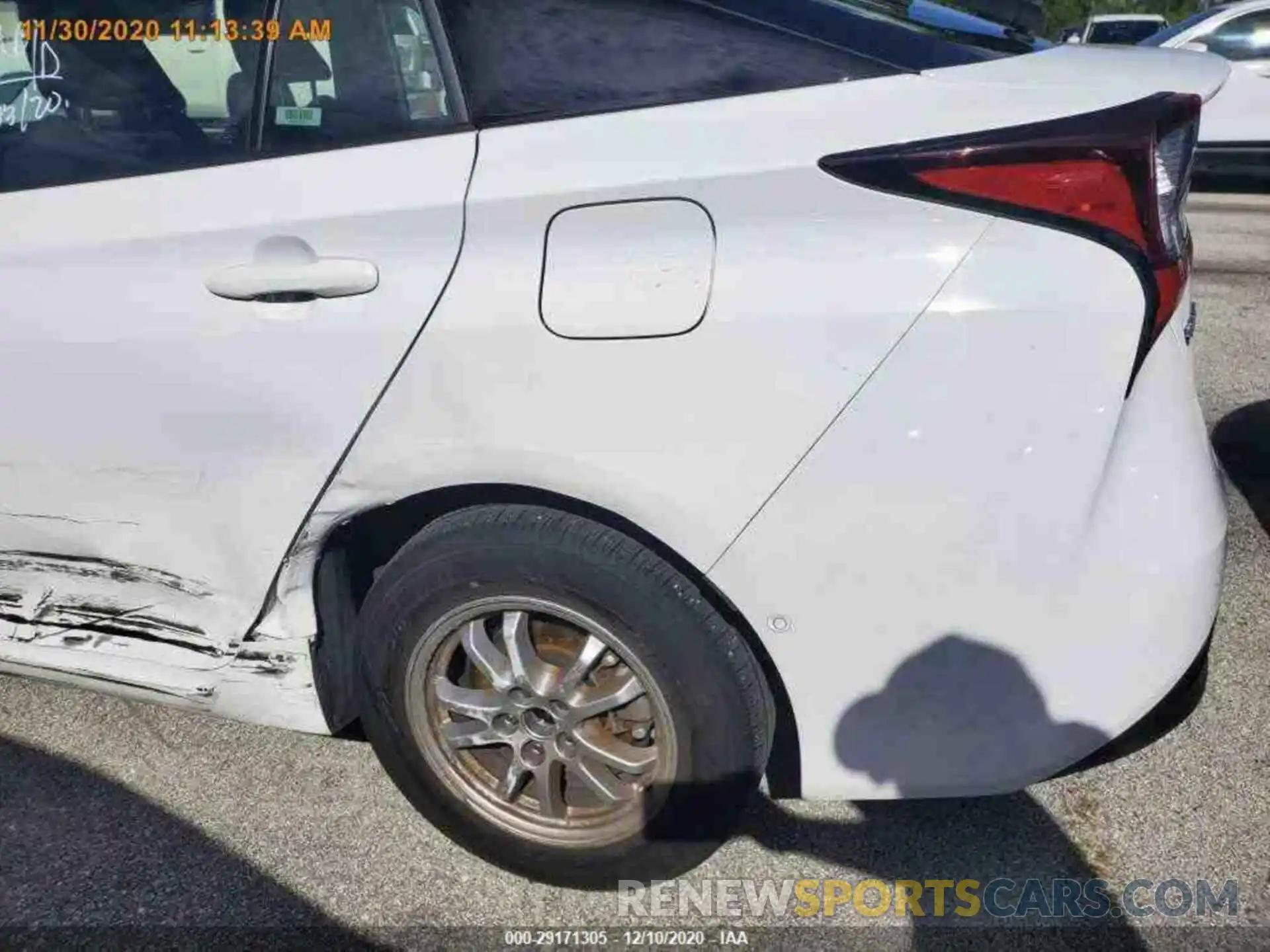 13 Photograph of a damaged car JTDKARFU2L3107624 TOYOTA PRIUS 2020