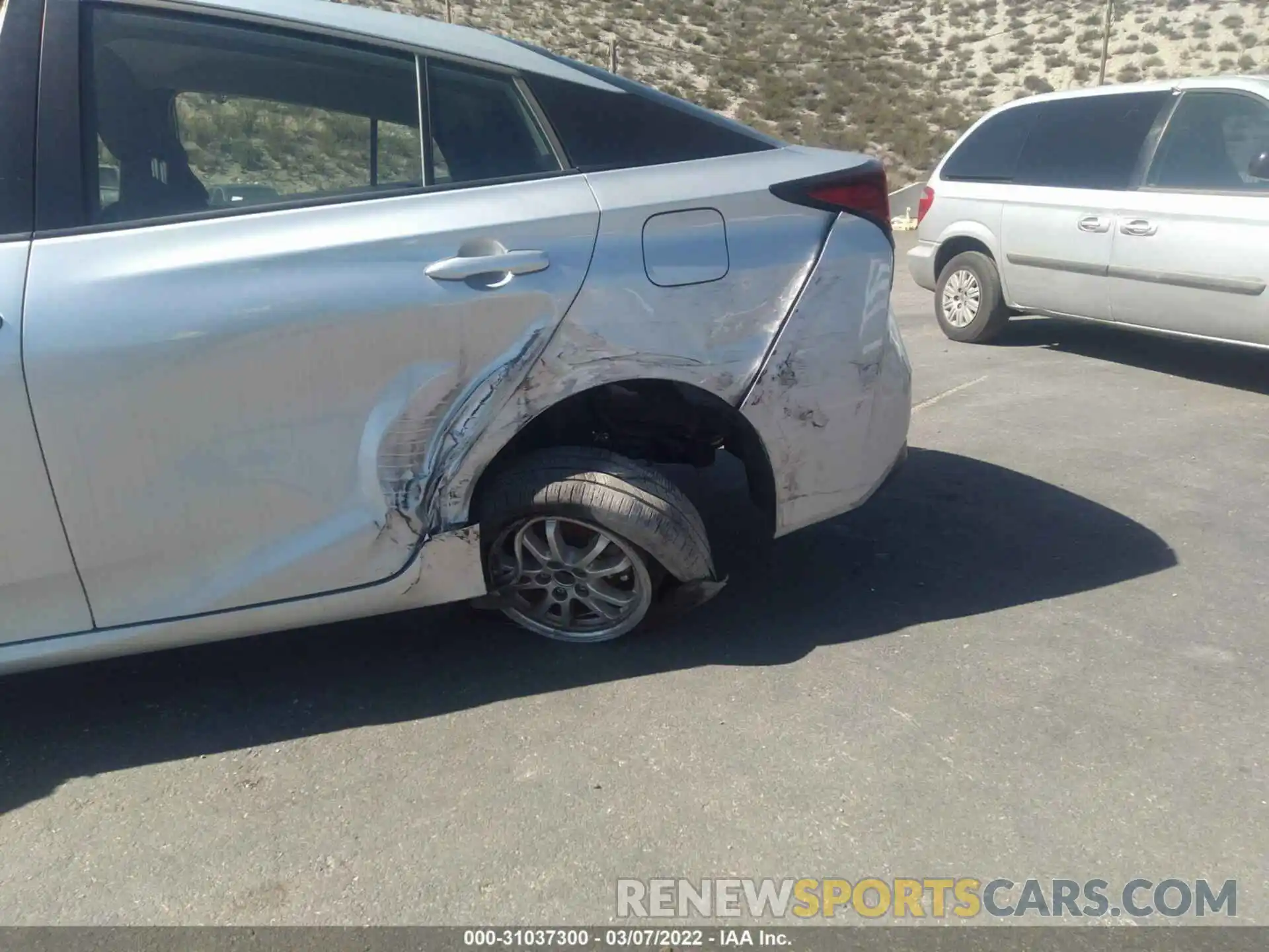 6 Photograph of a damaged car JTDKARFU2L3117828 TOYOTA PRIUS 2020