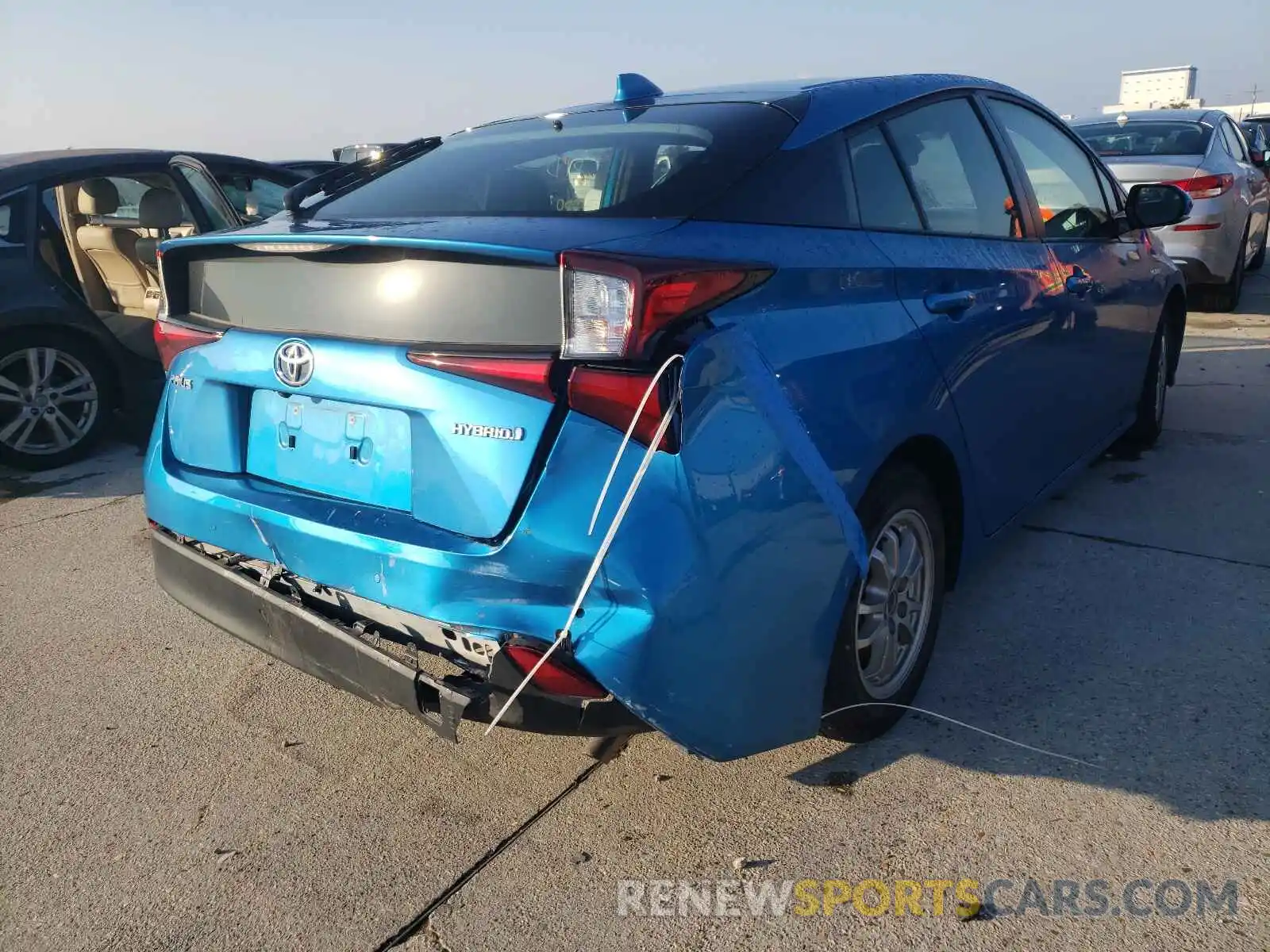 4 Photograph of a damaged car JTDKARFU3L3111410 TOYOTA PRIUS 2020