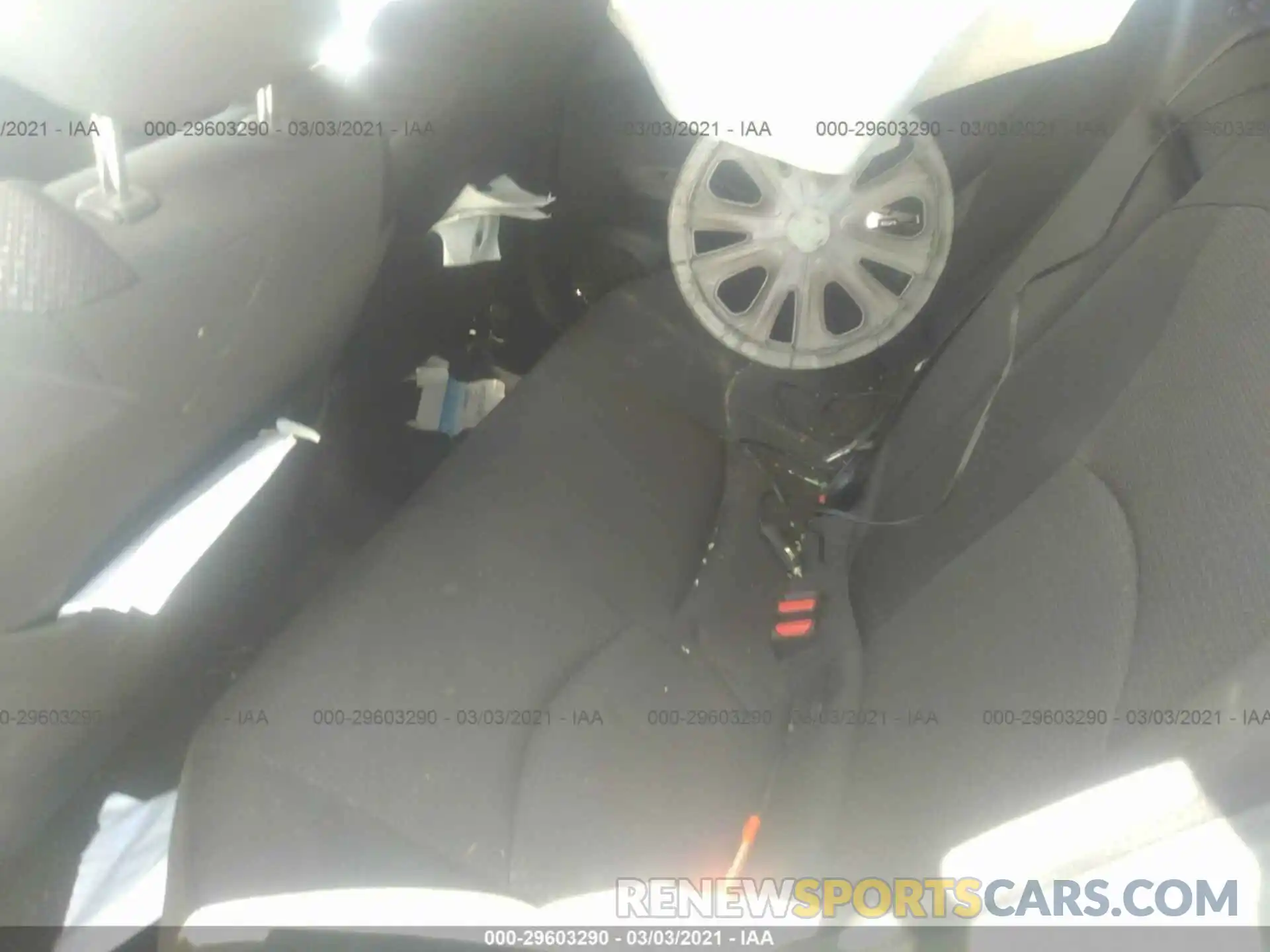 8 Фотография поврежденного автомобиля JTDKARFU3L3114680 TOYOTA PRIUS 2020