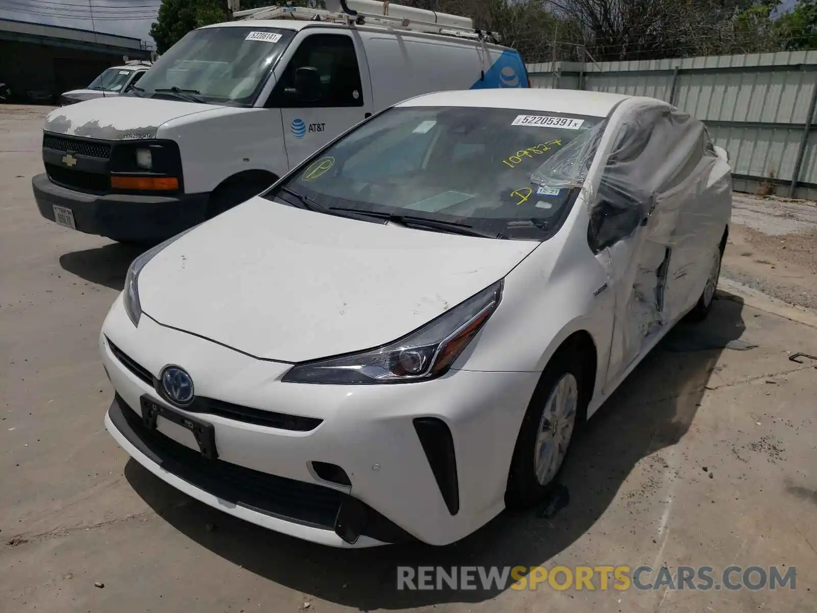 2 Photograph of a damaged car JTDKARFU4L3109827 TOYOTA PRIUS 2020