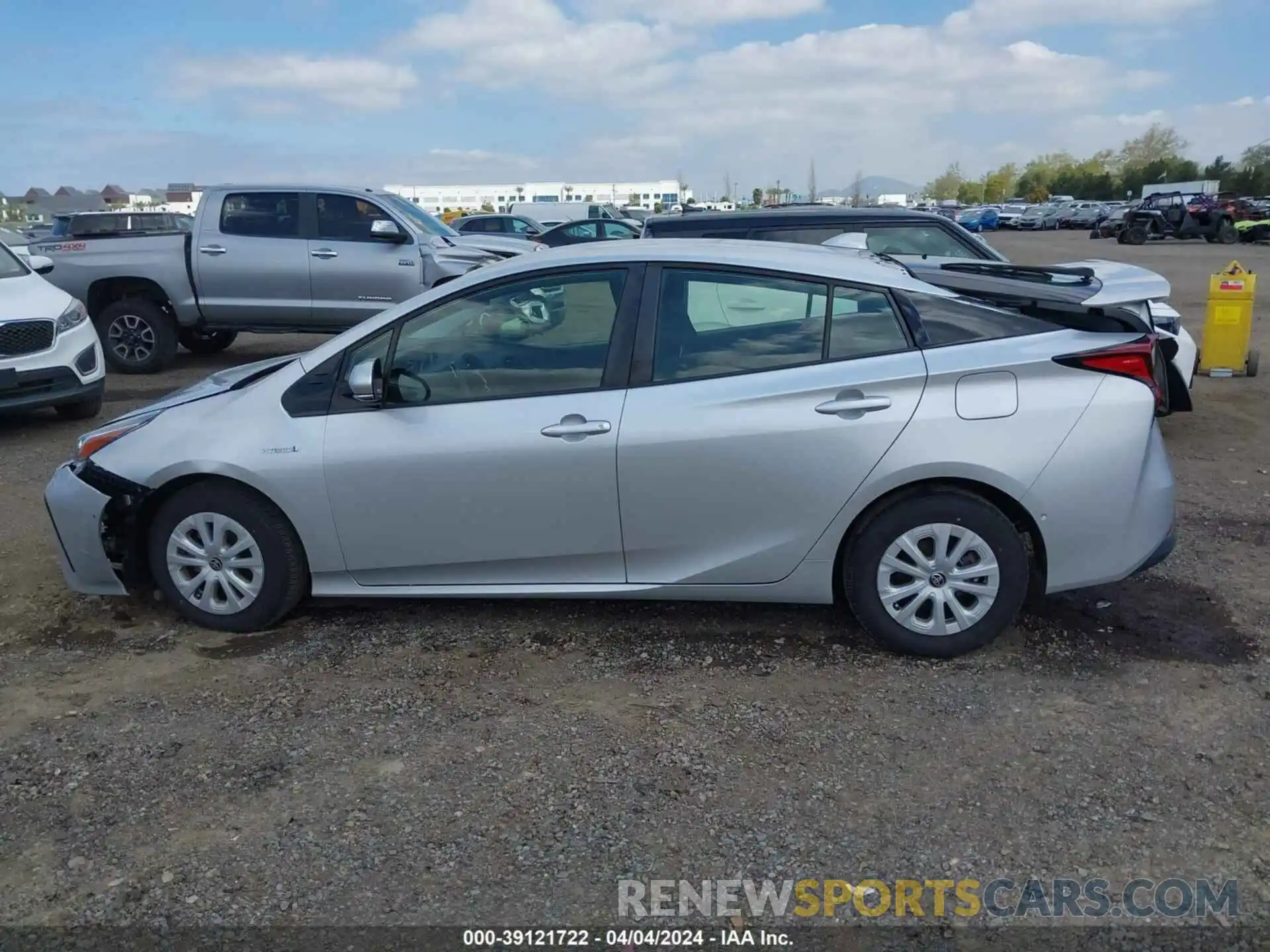 14 Photograph of a damaged car JTDKARFU4L3113862 TOYOTA PRIUS 2020