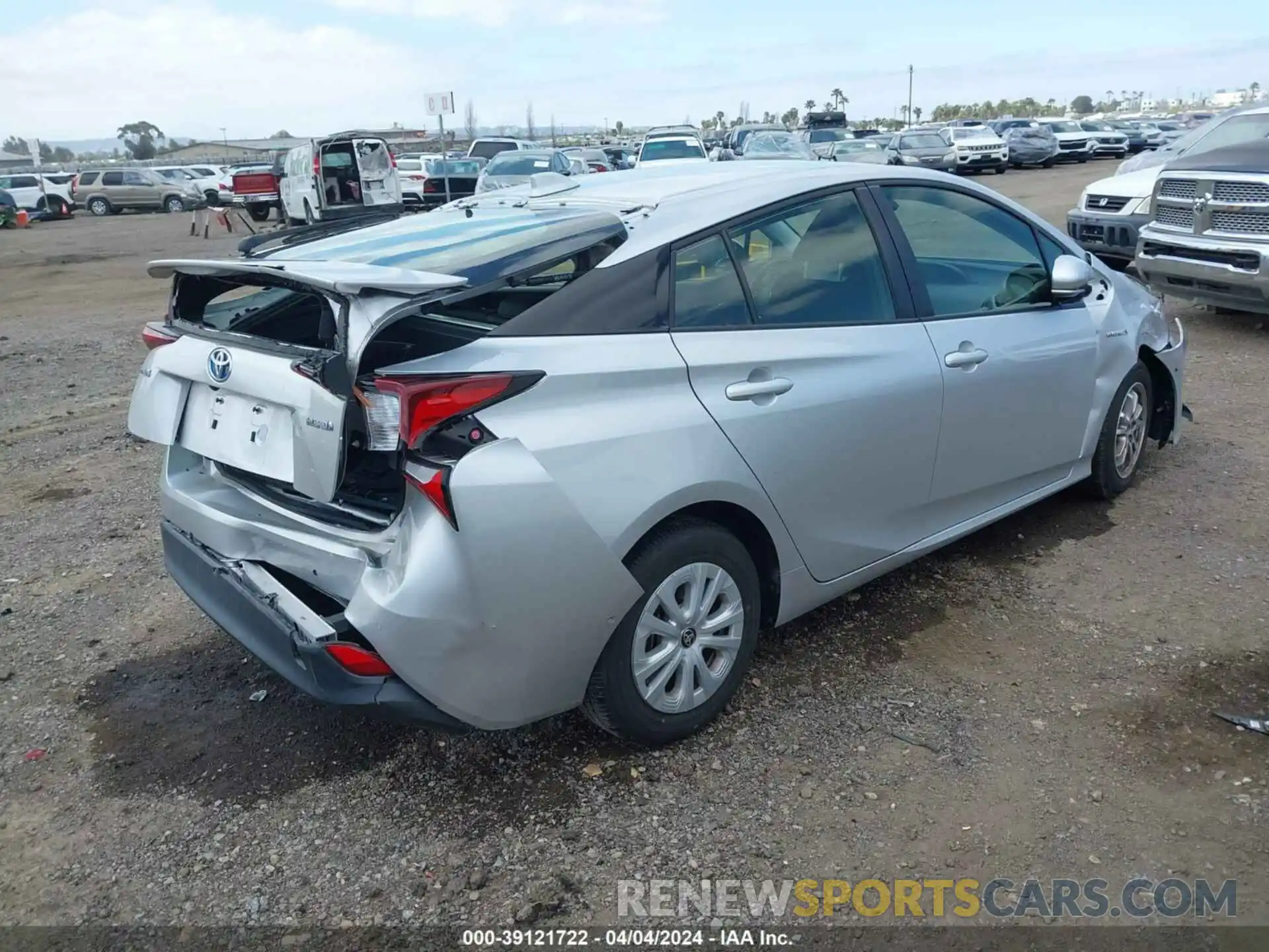 4 Photograph of a damaged car JTDKARFU4L3113862 TOYOTA PRIUS 2020