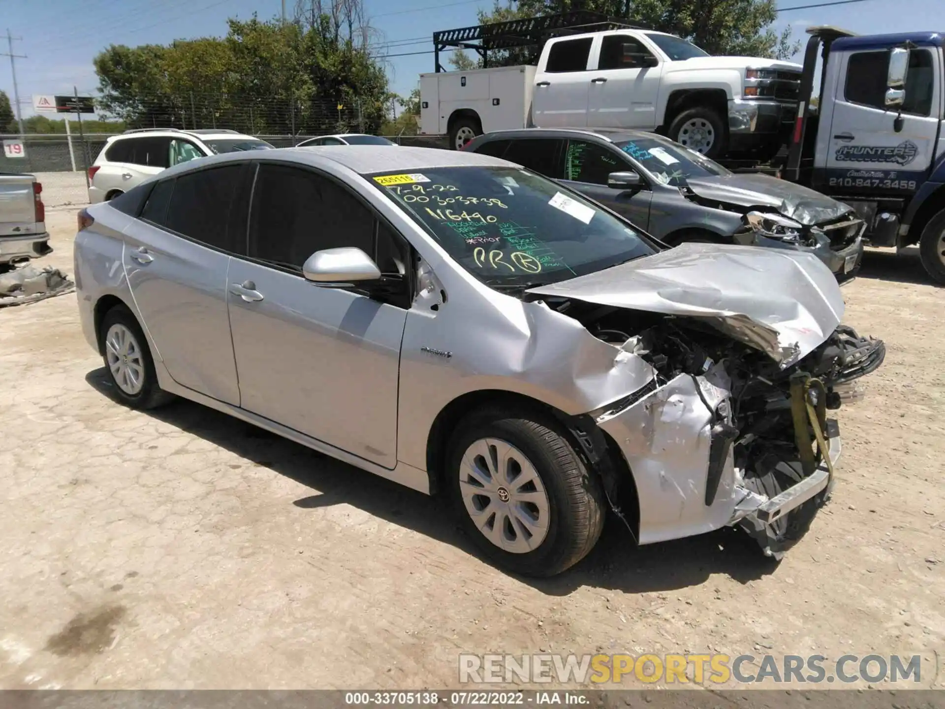 1 Photograph of a damaged car JTDKARFU4L3116440 TOYOTA PRIUS 2020